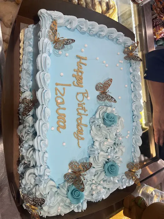 Mi Tierra Bakery El Ñero Picture 9
