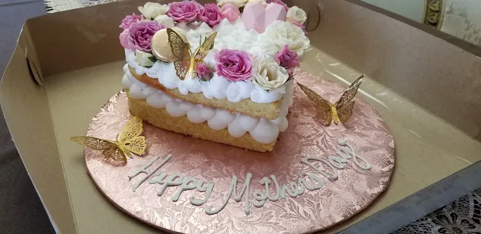 April's Cakes Picture 4