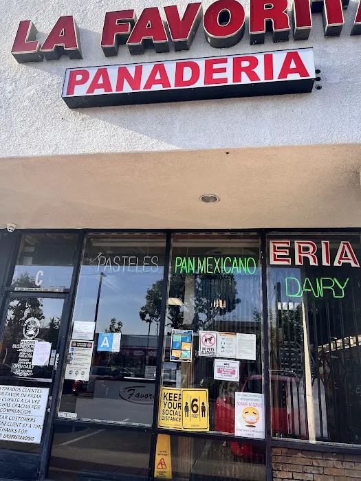 La Favorita Bakery Picture 9
