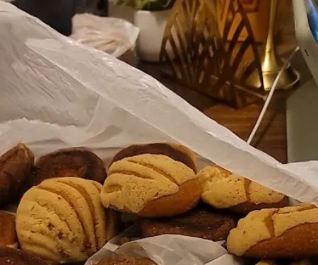 La Favorita Bakery