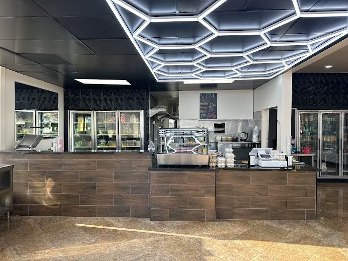 Evelyn's Bakery Picture 3