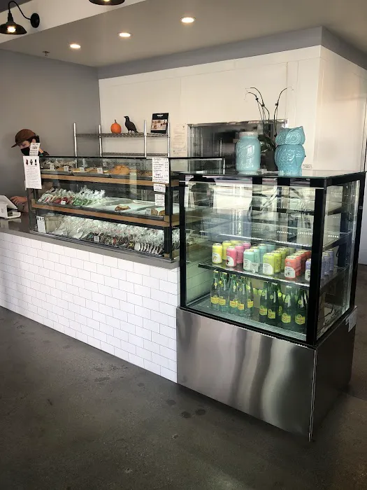 Saints and Sinners Bakeshop Picture 3