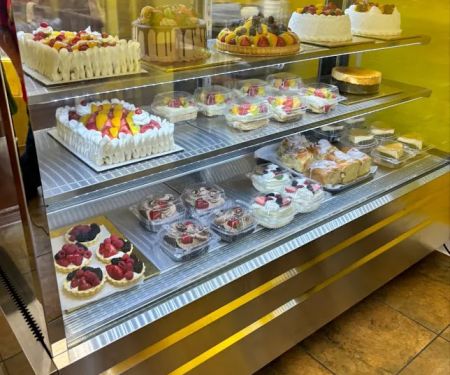 Mil Hojas Bakery