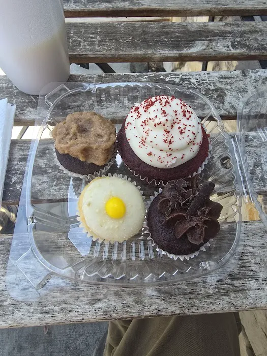 Miss Priss Cupcakes & Such Picture 4