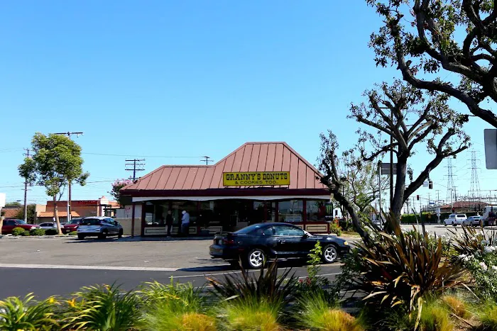 GRANNY'S DONUTS INC Picture 2
