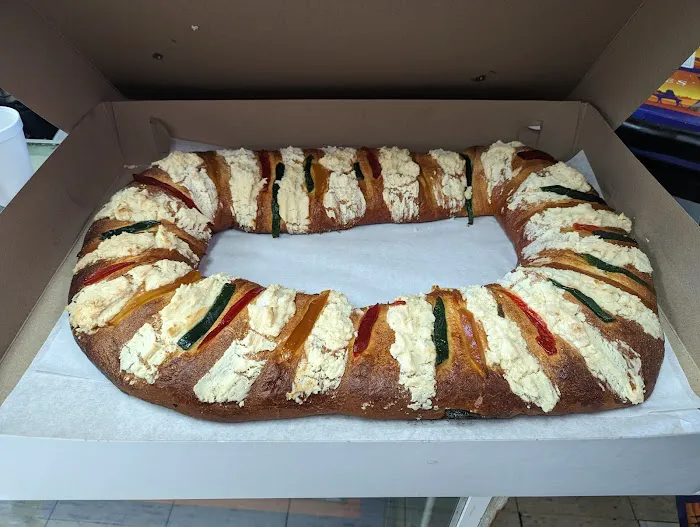 La Favorita Bakery Picture 10