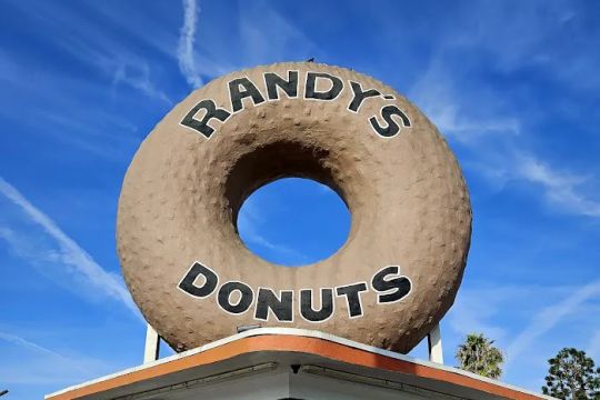 Randy's Donuts