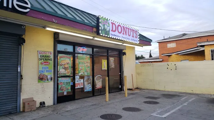 ZAZA Donuts Picture 4