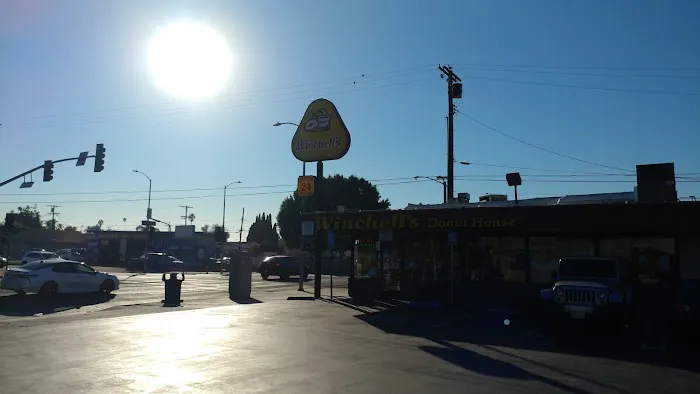 Winchell's Donut House Picture 6