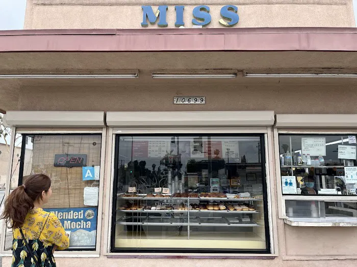 Miss Donut's & Coffee Picture 5