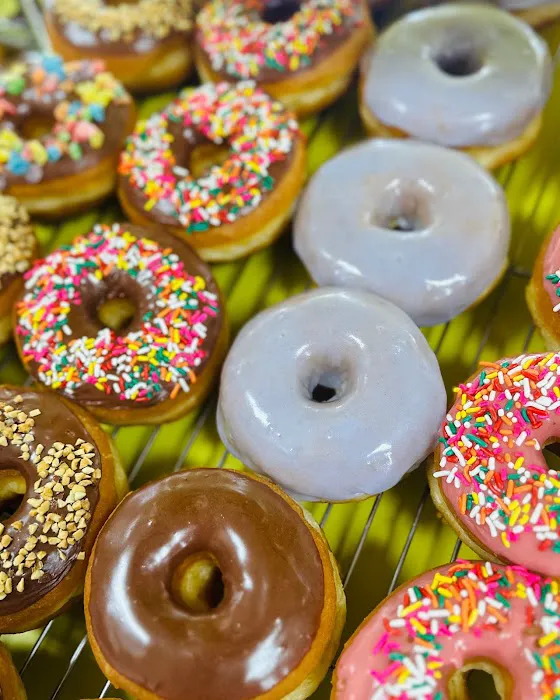 Amigos Donuts Picture 6