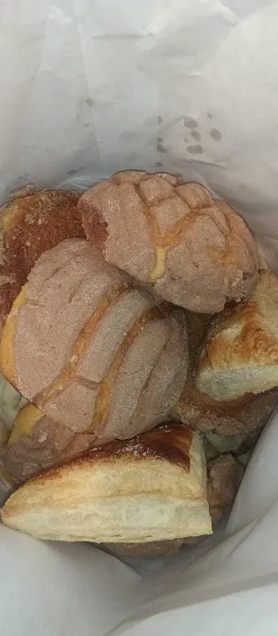 Los Angelitos Bakery Picture 3