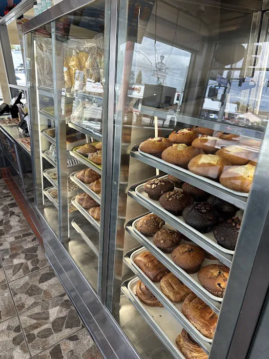 Tony's Donut House Picture 7