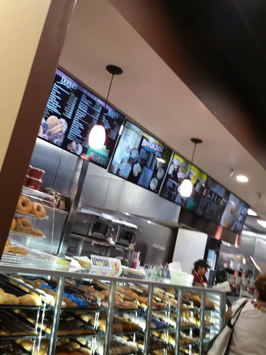 Winchell's Donut House Picture 2