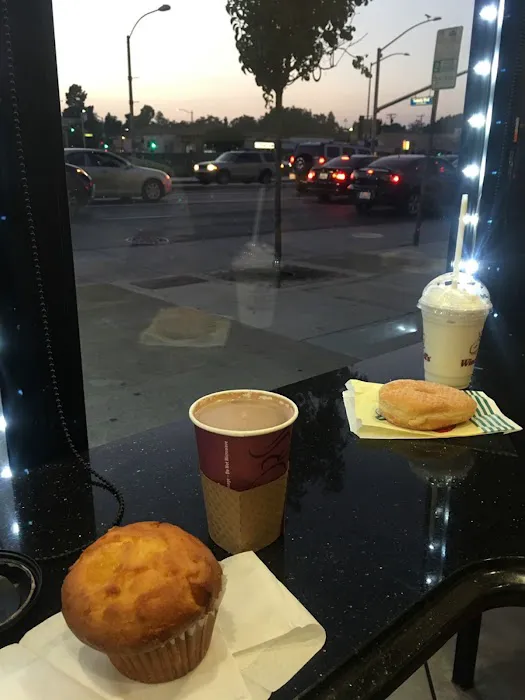 Winchell's Donut House Picture 7