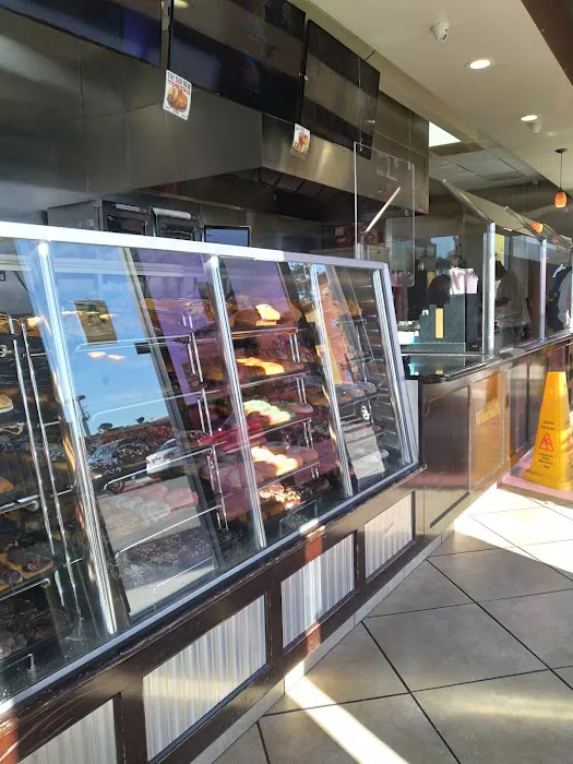 Winchell's Donut House Picture 4