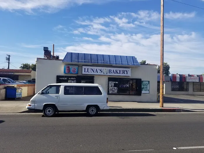 Luna's Bakery Picture 9