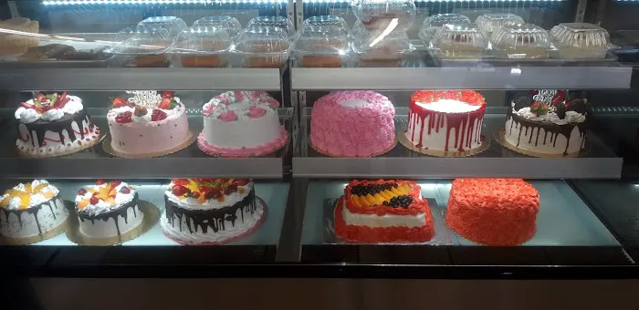 Luna's Bakery Picture 1
