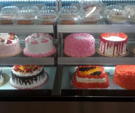 Luna's Bakery