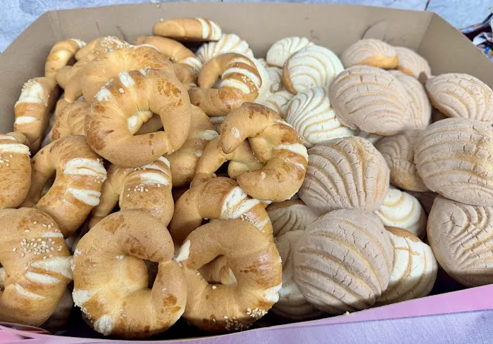 Luna's Bakery Picture 6