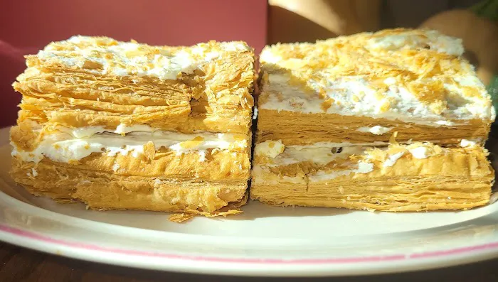 Luna's Bakery Picture 4