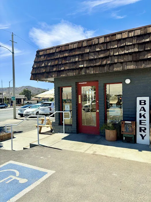 Luna's Bakery Picture 8