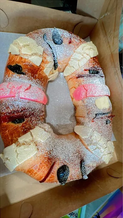 Luna's Bakery Picture 3