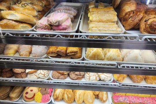 Marilus bakery #2 / Panaderia marilus # 2