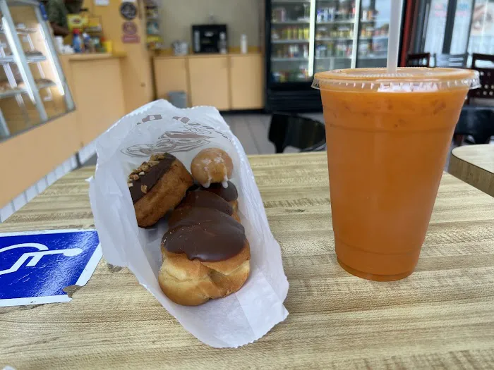 Bellflower Donuts Picture 4