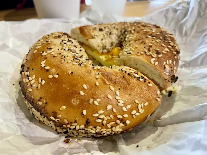 5th Ave Bagelry Picture 6