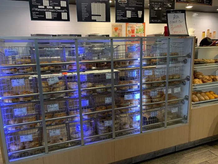 5th Ave Bagelry Picture 10