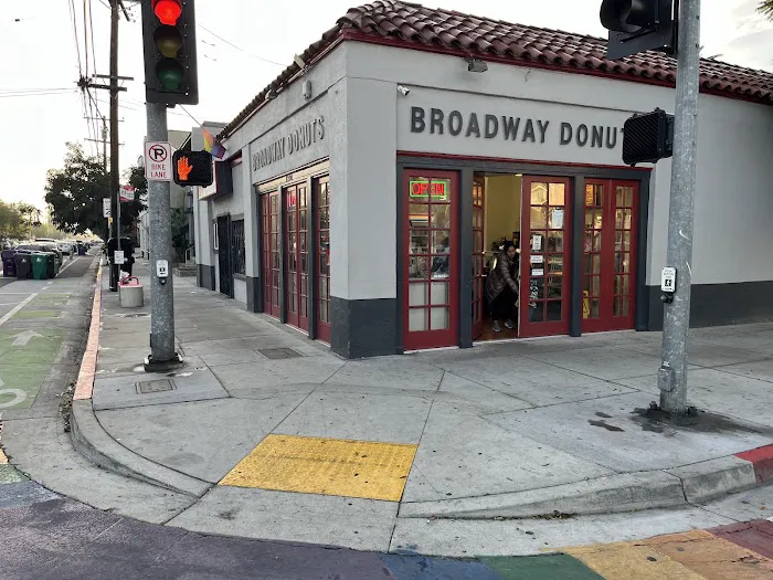 Broadway Donuts Picture 3