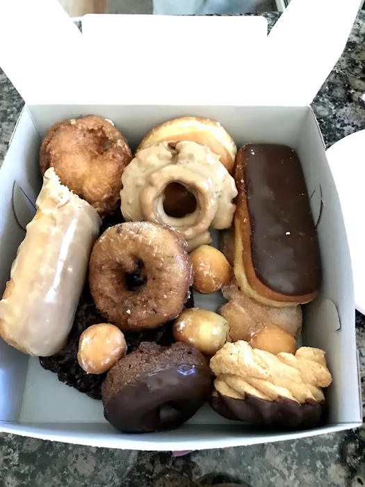 Lina's Donuts Picture 4