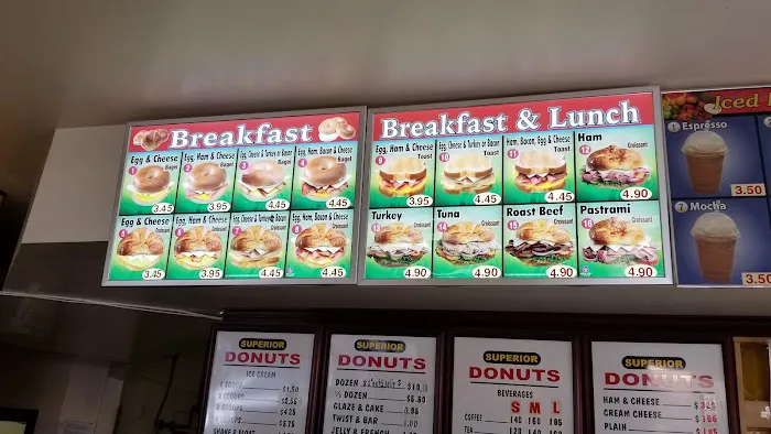 Superior Donuts Picture 9