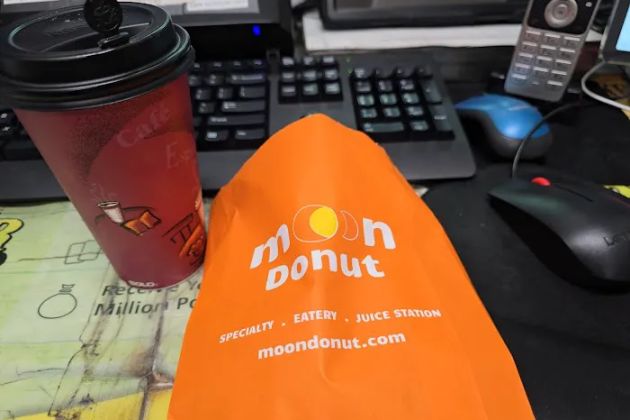 Moon's Doughnuts
