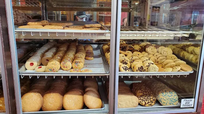 La Villa Bakery Restaurant Picture 9