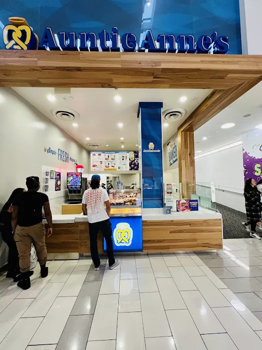 Auntie Anne's Picture 8