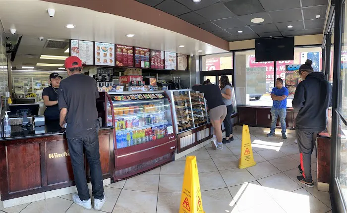 Winchell's Donut House Picture 2