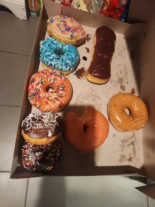 Yum Yum Donuts Picture 9