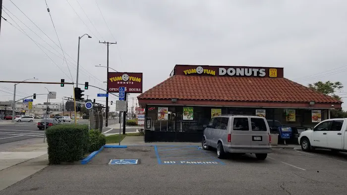 Yum Yum Donuts Picture 2
