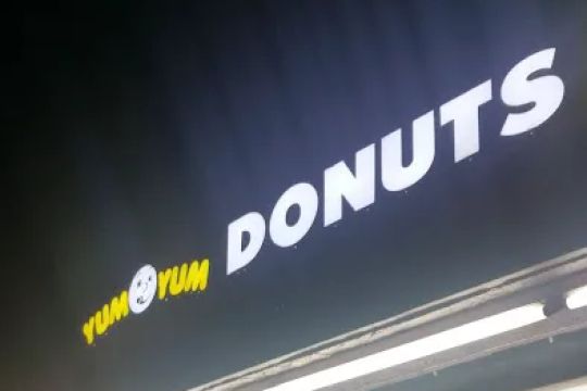 Yum Yum Donuts