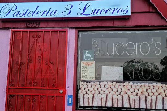 Pasteleria Tres Luceros