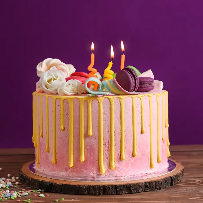The House of Marissa's Cake Picture 7