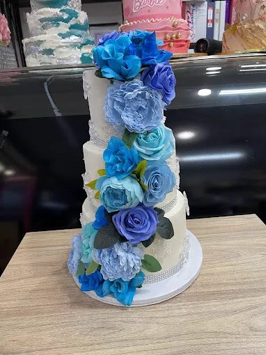 The House of Marissa's Cake Picture 8