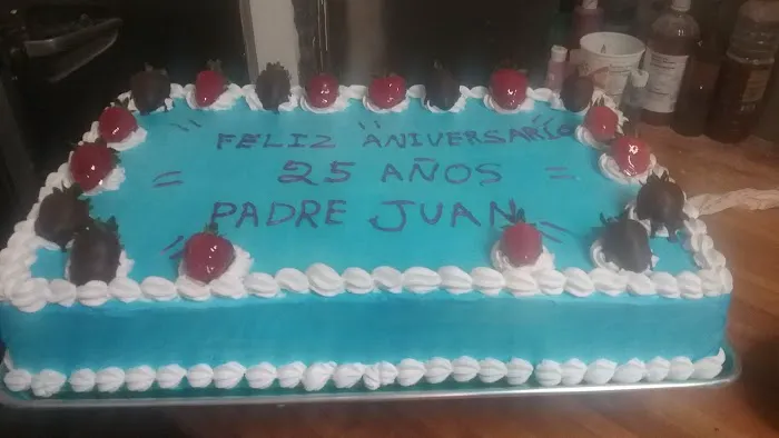 La Famosita Bakery Picture 4