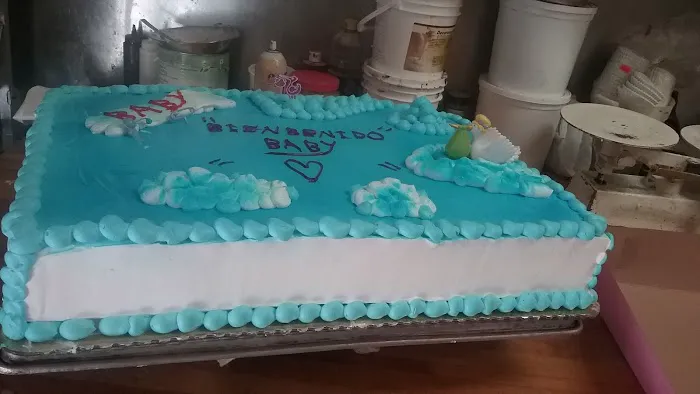 La Famosita Bakery Picture 8