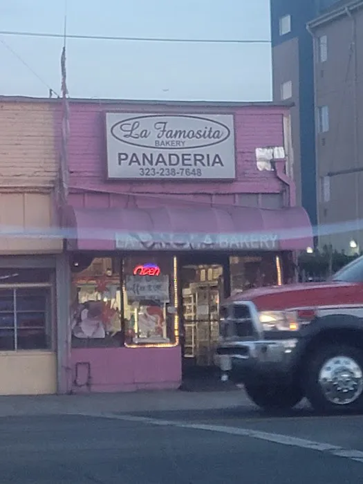 La Famosita Bakery Picture 9