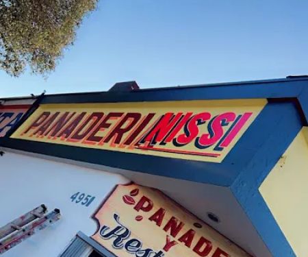 Panadería Nissi y restaurante