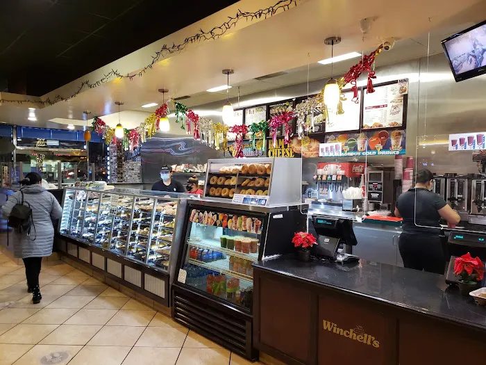Winchell's Donut House Picture 7