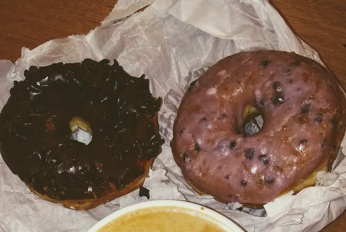 Day And Night Donuts Picture 7